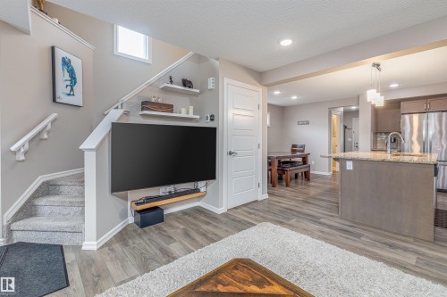 816 35 Avenue, Edmonton, AB - Indoor