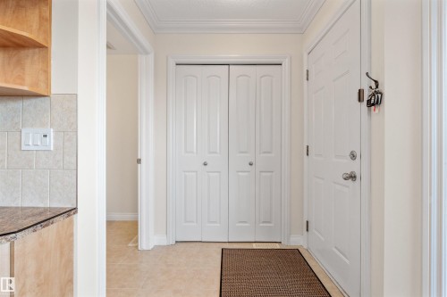 21348 88 Avenue, Edmonton, AB - Indoor Photo Showing Other Room