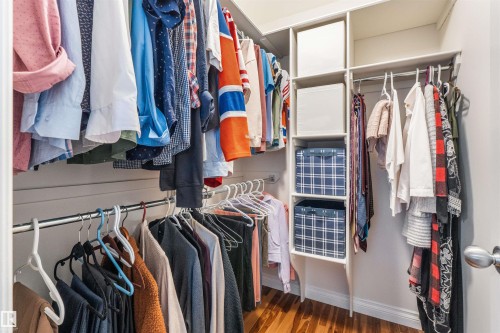 21348 88 Avenue, Edmonton, AB - Indoor With Storage