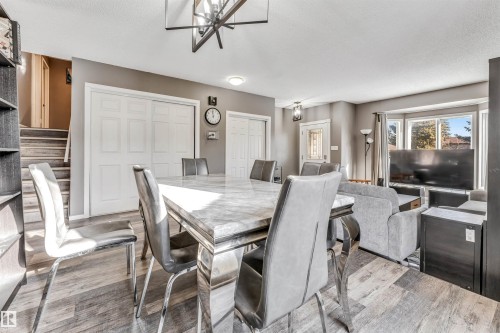 3824 48 Street, Edmonton, AB - Indoor Photo Showing Other Room