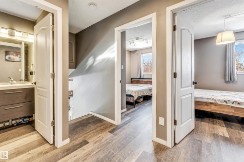 3824 48 Street, Edmonton, AB - Indoor