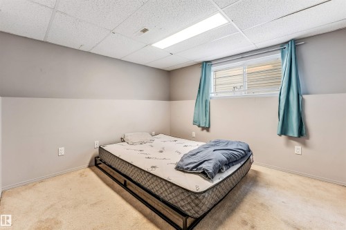3824 48 Street, Edmonton, AB - Indoor Photo Showing Bedroom