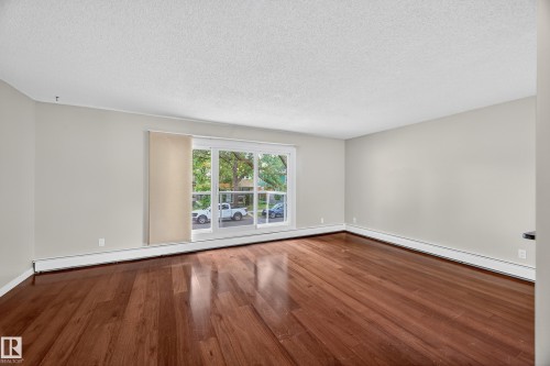 202 10746 80 Avenue, Edmonton, AB - Indoor Photo Showing Other Room