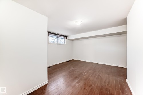 9623/9625 73 Avenue Nw, Edmonton, AB - Indoor Photo Showing Other Room