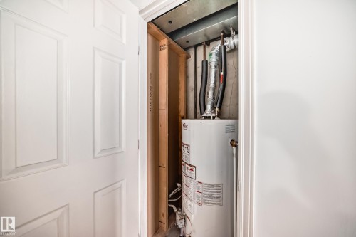 9623/9625 73 Avenue Nw, Edmonton, AB - Indoor Photo Showing Basement