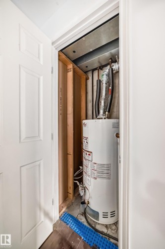 9623/9625 73 Avenue Nw, Edmonton, AB - Indoor Photo Showing Basement