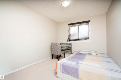 13 5317 3 Avenue, Edmonton, AB - Indoor Photo Showing Bedroom