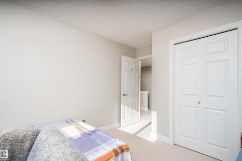 13 5317 3 Avenue, Edmonton, AB - Indoor Photo Showing Bedroom