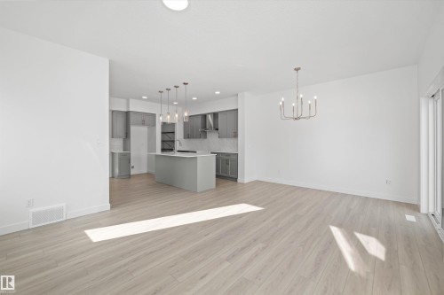 4503 Warbler Loop, Edmonton, AB - Indoor Photo Showing Kitchen