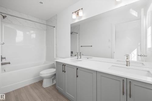 4503 Warbler Loop, Edmonton, AB - Indoor Photo Showing Bathroom