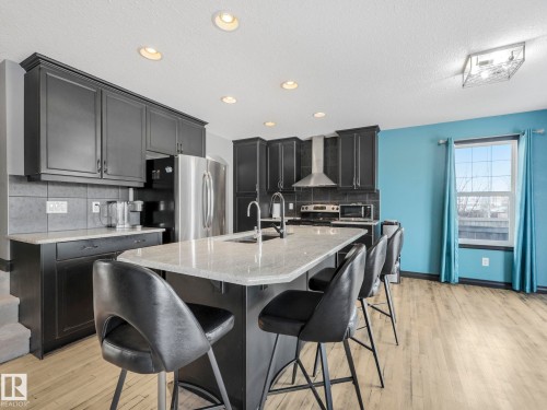 60 Becker Crescent, Fort Saskatchewan, AB - Indoor Photo Showing Kitchen With Stainless Steel Kitchen With Upgraded Kitchen