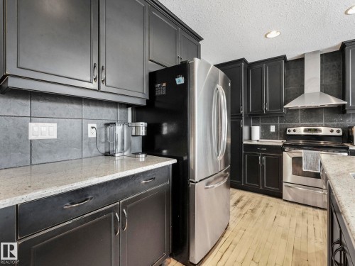 60 Becker Crescent, Fort Saskatchewan, AB - Indoor Photo Showing Kitchen With Stainless Steel Kitchen