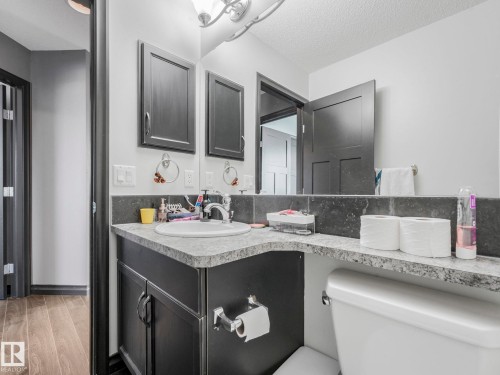 60 Becker Crescent, Fort Saskatchewan, AB - Indoor Photo Showing Bathroom