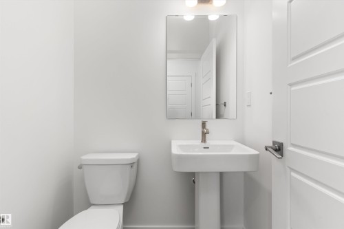 428 176 Avenue, Edmonton, AB - Indoor Photo Showing Bathroom