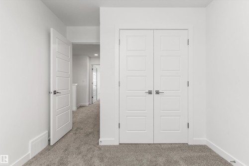 428 176 Avenue, Edmonton, AB - Indoor Photo Showing Other Room