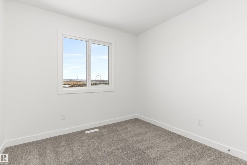 428 176 Avenue, Edmonton, AB - Indoor Photo Showing Other Room