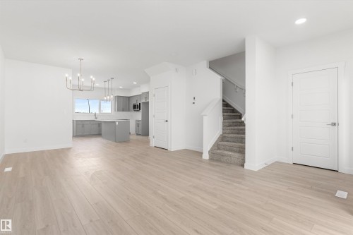 428 176 Avenue, Edmonton, AB - Indoor Photo Showing Kitchen