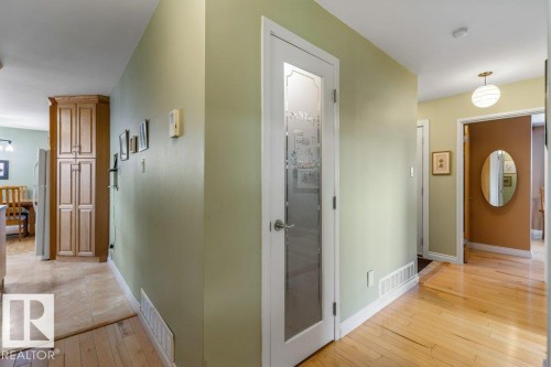 7123 82 Street, Edmonton, AB - Indoor Photo Showing Other Room