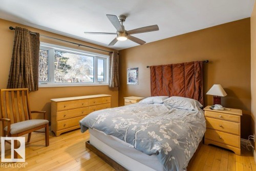 7123 82 Street, Edmonton, AB - Indoor Photo Showing Bedroom
