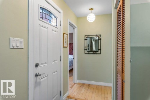 7123 82 Street, Edmonton, AB - Indoor Photo Showing Other Room