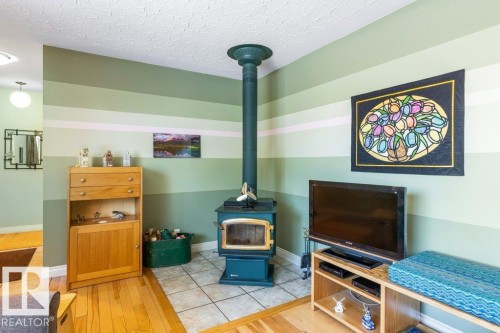 7123 82 Street, Edmonton, AB - Indoor Photo Showing Other Room