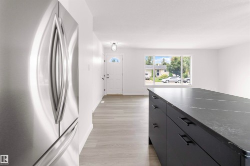 875 Juniper Avenue, Sherwood Park, AB - Indoor