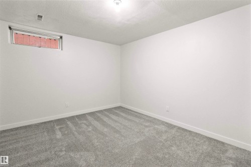 875 Juniper Avenue, Sherwood Park, AB - Indoor Photo Showing Other Room