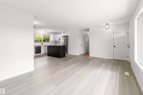 875 Juniper Avenue, Sherwood Park, AB - Indoor