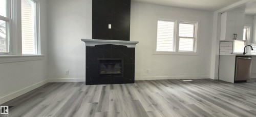 11426 84 Street, Edmonton, AB - Indoor With Fireplace