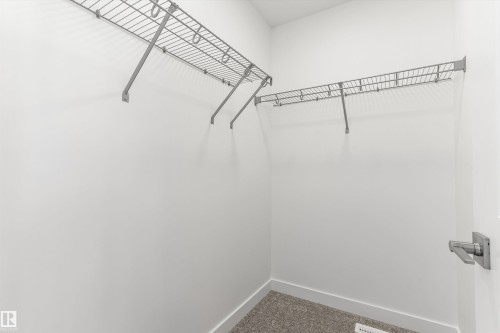 20707 43 Avenue, Edmonton, AB - Indoor With Storage