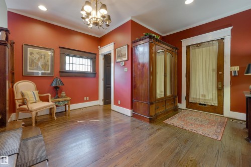 10226 Connaught Drive, Edmonton, AB - Indoor Photo Showing Other Room