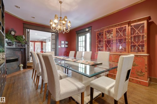 10226 Connaught Drive, Edmonton, AB - Indoor Photo Showing Dining Room