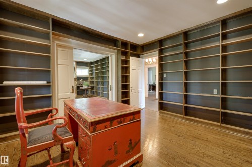 10226 Connaught Drive, Edmonton, AB - Indoor Photo Showing Other Room