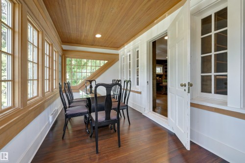 10226 Connaught Drive, Edmonton, AB - Indoor Photo Showing Dining Room
