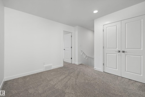 620 176 Avenue, Edmonton, AB - Indoor Photo Showing Other Room