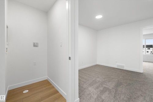 620 176 Avenue, Edmonton, AB - Indoor Photo Showing Other Room