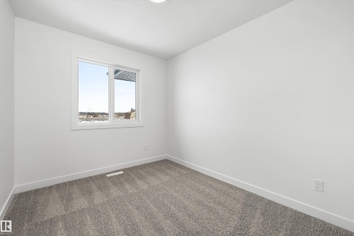 620 176 Avenue, Edmonton, AB - Indoor Photo Showing Other Room