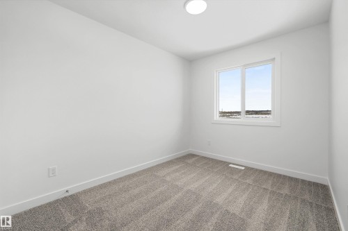 620 176 Avenue, Edmonton, AB - Indoor Photo Showing Other Room