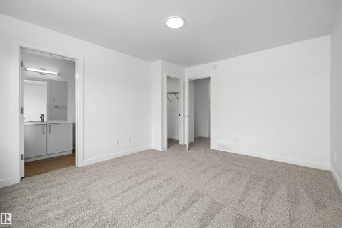 620 176 Avenue, Edmonton, AB - Indoor Photo Showing Other Room