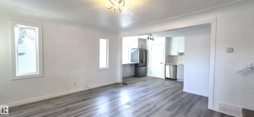 12916 123A Street, Edmonton, AB - Indoor