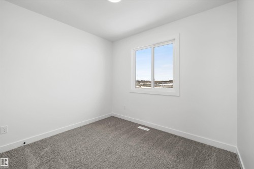 622 176 Avenue, Edmonton, AB - Indoor Photo Showing Other Room