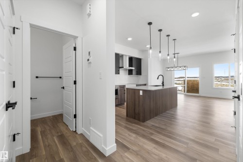 622 176 Avenue, Edmonton, AB - Indoor