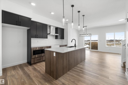 622 176 Avenue, Edmonton, AB - Indoor Photo Showing Kitchen With Upgraded Kitchen