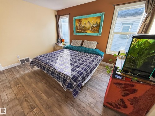 519 Westerra Boulevard, Stony Plain, AB - Indoor Photo Showing Bedroom