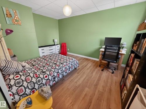 519 Westerra Boulevard, Stony Plain, AB - Indoor Photo Showing Bedroom
