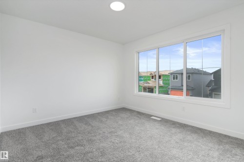 1048 14 Avenue, Edmonton, AB - Indoor Photo Showing Other Room