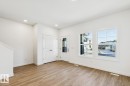 1048 14 Avenue, Edmonton, AB  - Indoor Photo Showing Other Room 