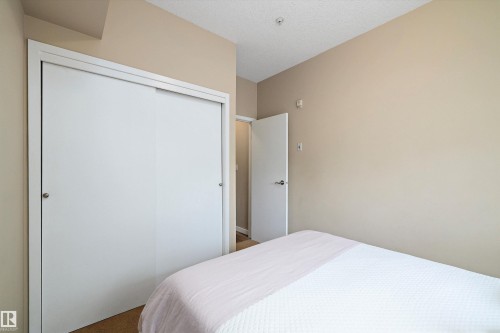 126 4312 139 Avenue, Edmonton, AB - Indoor Photo Showing Bedroom