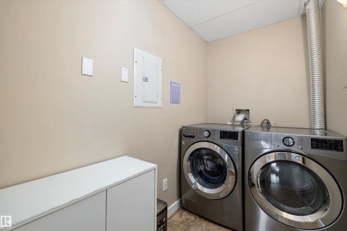 126 4312 139 Avenue, Edmonton, AB - Indoor Photo Showing Laundry Room