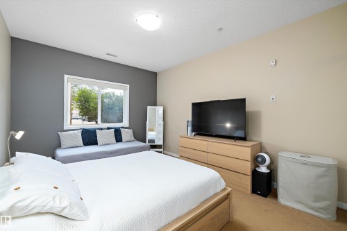 126 4312 139 Avenue, Edmonton, AB - Indoor Photo Showing Bedroom